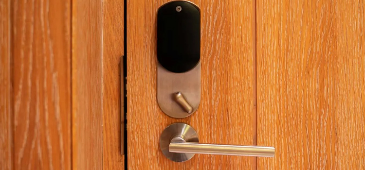 Automatic Locking Door Knob Anderson